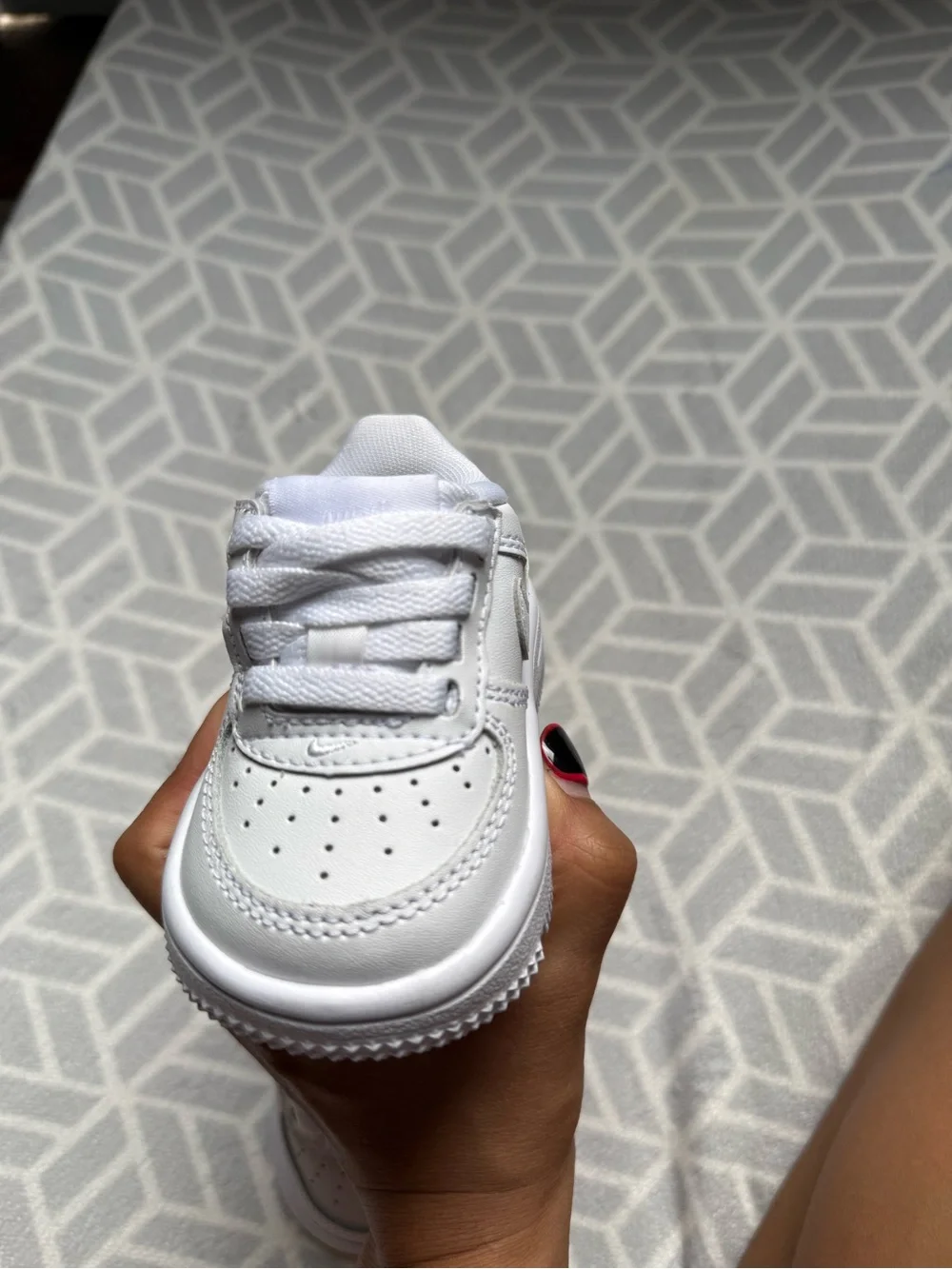 Nike Kids White Low-Top Sneakers with Classic Swoosh